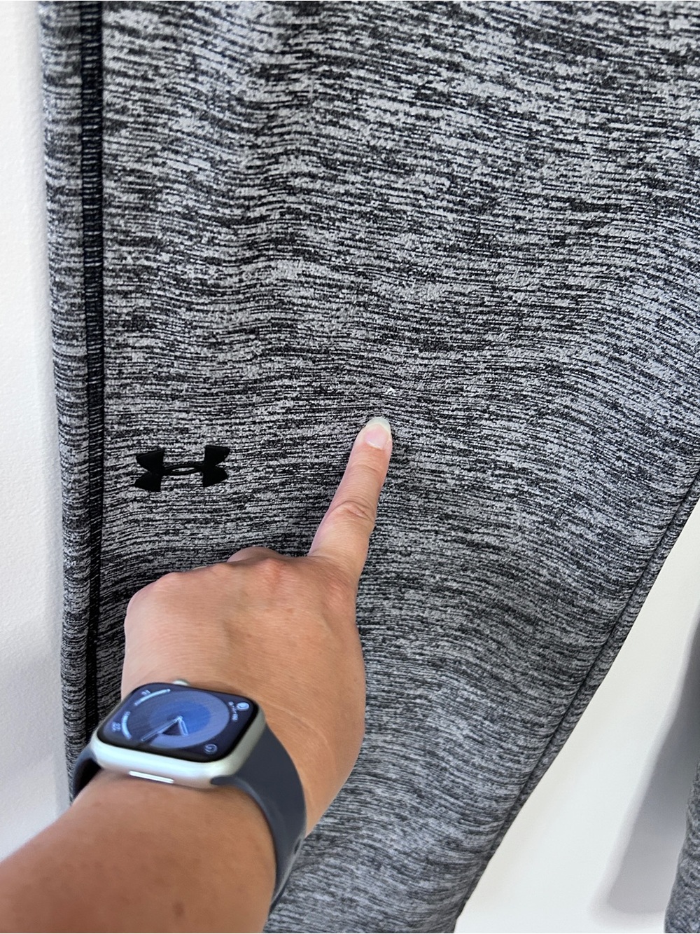 Under Armour Loose Fleece Coldgear Men’s L Heather Gray Sweatpants Athletic DESC - Picture 11 of 11
